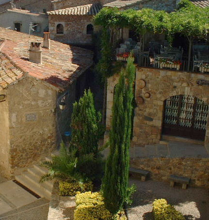 STREET OF THE VILA VELLA