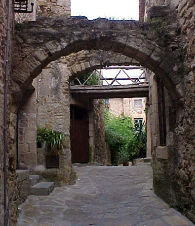 ARCADED STREETS