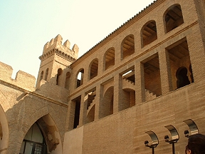 PATIO E IGLESIA DE SAN MARTÍN 